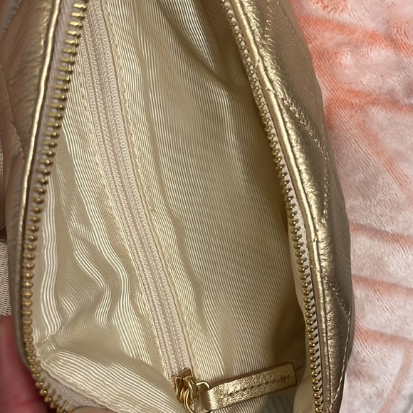 ✨💛 Lilly Pulitzer Quilted Leather Kenton Belt Sling Shoulder Bag Metallic Gold💛✨ - Picture 9 of 13